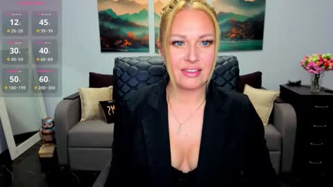 Snapshot of mira_whitme chatting on 8, 5, 2026 Mira online show from 8, 5, 2026