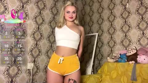 Snapshot of mirabella333 chatting on 23, 10, 2025 mirabella333 online show from 23, 10, 2025