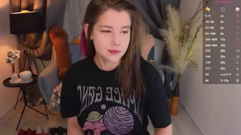 Snapshot of mirafalls chatting on 24, 9, 2025 Mira online show from 24, 9, 2025