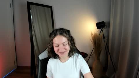 Mira online show from 4, 12, 2025