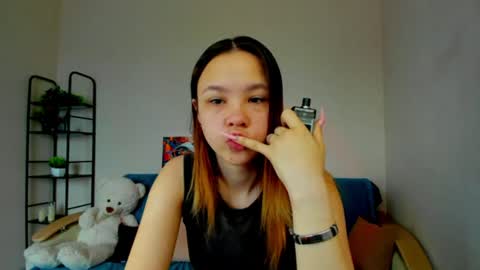miranda_holms online show from 4, 7, 2026
