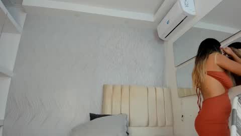Snapshot of miranda_villa chatting on 4, 3, 2025 Miranda online show from 4, 3, 2025
