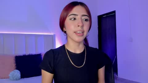 Snapshot of mirandaa_rogers chatting on 9, 5, 2026 Miranda Rogers online show from 9, 5, 2026