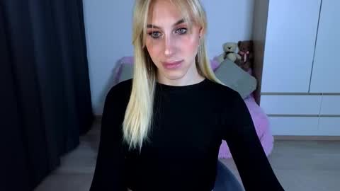 Snapshot of miraraid chatting on 18, 12, 2025 miraraid online show from 18, 12, 2025