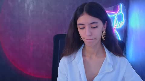 Snapshot of miri_miss chatting on 4, 12, 2024 Miri online show from 4, 12, 2024