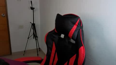 mirko_xx online show from 25, 3, 2026