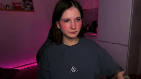 Snapshot of mirrameow chatting on 21, 2, 2025 Mira online show from 21, 2, 2025