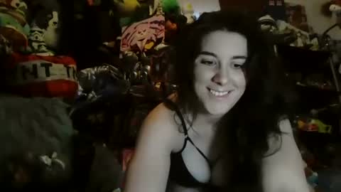 Snapshot of mishkawolfcatbbbygirl chatting on 18, 2, 2025 mishkababygirl online show from 18, 2, 2025