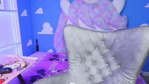 miss___angel online show from 15, 10, 2025