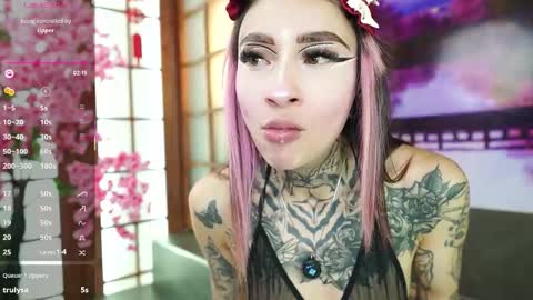 miss___angel online show from 13, 11, 2025