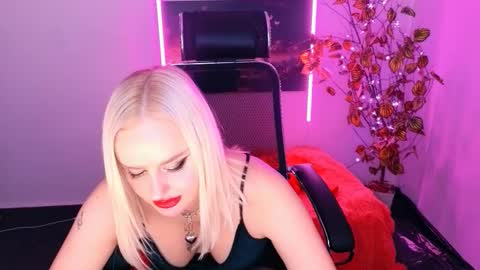 miss_alice_silver online show from 28, 10, 2025