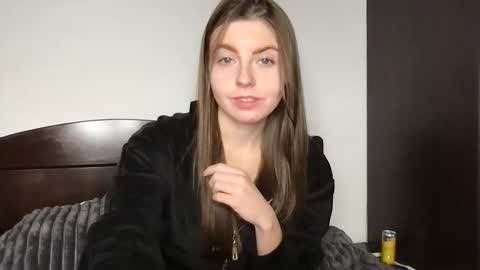 miss angel  online show from 14, 12, 2025