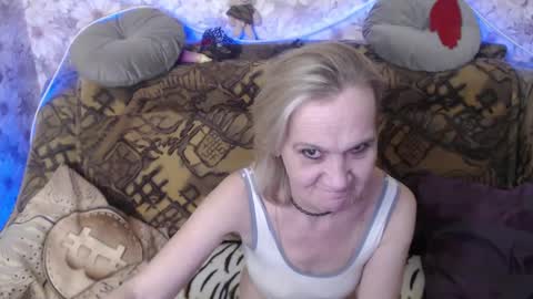 Snapshot of miss_bekker chatting on 6, 3, 2025 ask me online show from 6, 3, 2025