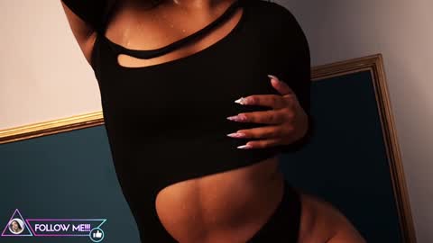 Snapshot of miss_brunette_ chatting on 4, 2, 2025 lucy 3 online show from 4, 2, 2025