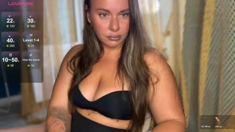 Snapshot of miss_christine_ chatting on 26, 6, 2026 Miss Christine online show from 26, 6, 2026