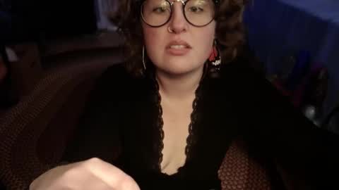 Snapshot of miss_daphne333 chatting on 13, 10, 2025 Daphne online show from 13, 10, 2025