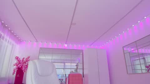 Snapshot of miss_diamond__ chatting on 16, 5, 2026 miss_diamond__ online show from 16, 5, 2026