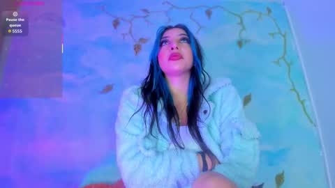 miss_evans_ online show from 12, 10, 2025