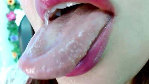 Snapshot of miss_evoleth2 chatting on 8, 2, 2025 Miss Evoleth online show from 8, 2, 2025