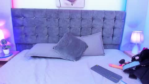 miss_horney online show from 20, 12, 2025