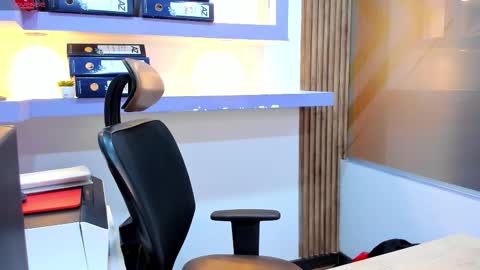 Snapshot of miss_horney chatting on 3, 3, 2026 miss_horney online show from 3, 3, 2026