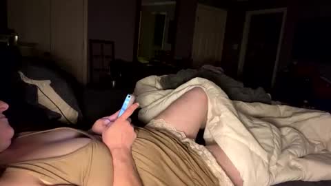 miss_kellyjo online show from 18, 12, 2025