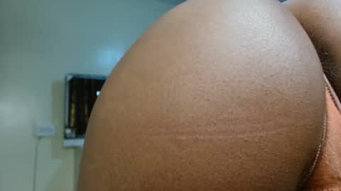 Miss Kiarrafit online show from 14, 12, 2024