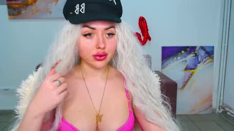 miss_kiten online show from 12, 3, 2025