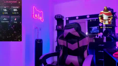 Snapshot of miss_kittyn chatting on 19, 7, 2026 Miss Kittyn online show from 19, 7, 2026