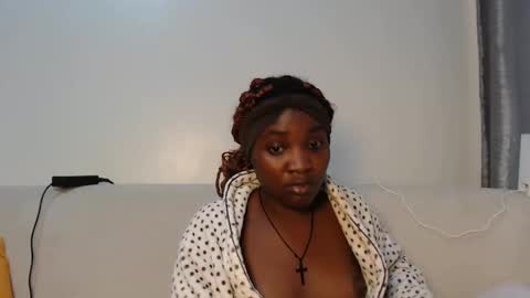 Snapshot of miss_lofti chatting on 2, 11, 2025 Lofti online show from 2, 11, 2025