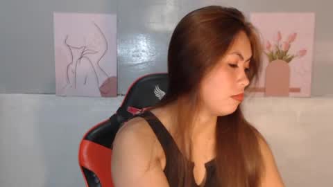 Snapshot of miss_lyve chatting on 27, 7, 2026 itsme lyve online show from 27, 7, 2026