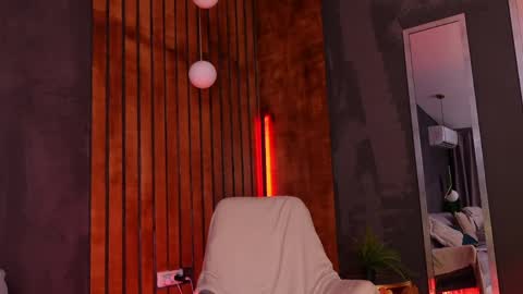 Snapshot of miss_m chatting on 26, 5, 2026 miss_m online show from 26, 5, 2026