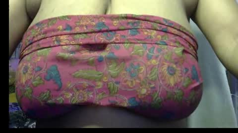 Snapshot of miss_mahi69 chatting on 28, 6, 2026 Mahi online show from 28, 6, 2026
