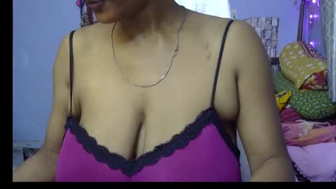Snapshot of miss_mahi69 chatting on 7, 7, 2026 Mahi online show from 7, 7, 2026