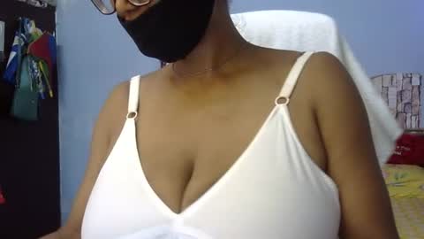 Snapshot of miss_mahi69 chatting on 17, 7, 2026 Mahi online show from 17, 7, 2026