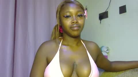 Snapshot of miss_sexyyy chatting on 26, 11, 2025 miss_sexyyy online show from 26, 11, 2025