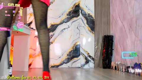 Shannell online show from 10, 10, 2025