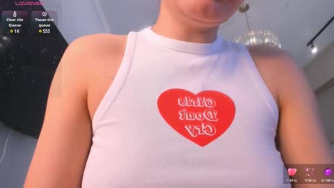 Snapshot of miss_shine_ chatting on 10, 3, 2025 Miss shine online show from 10, 3, 2025
