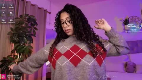 Snapshot of miss_sidney chatting on 25, 9, 2025 Amy Olivera online show from 25, 9, 2025