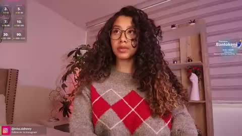 Snapshot of miss_sidney chatting on 7, 10, 2025 Amy Olivera online show from 7, 10, 2025