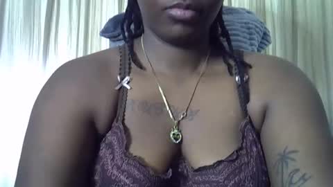 Snapshot of miss_sinphoria chatting on 21, 10, 2025 Miss online show from 21, 10, 2025