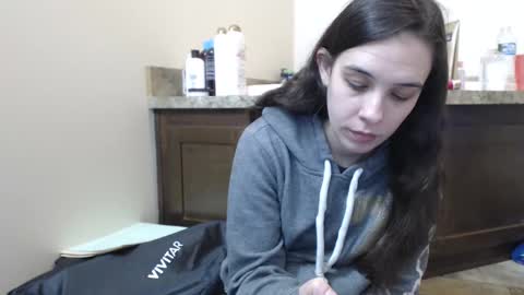 Bella online show from 13, 2, 2025