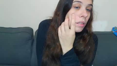 Bella online show from 19, 9, 2025