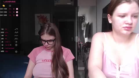 Bella online show from 3, 2, 2025