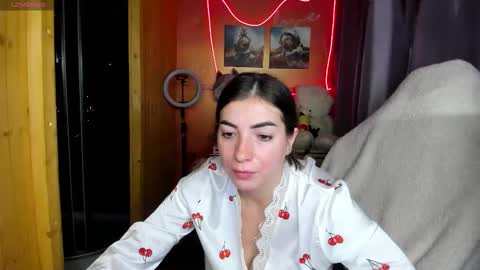 Snapshot of miss_tasy chatting on 29, 9, 2025 Melanie January 15th is my birthday there will be an interesting show online show from 29, 9, 2025