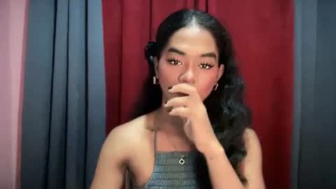 Snapshot of miss_veron_xoxo chatting on 11, 11, 2025 miss_veron_xoxo online show from 11, 11, 2025