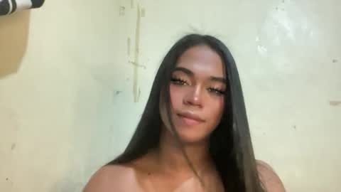 miss_veron_xoxo online show from 6, 4, 2026