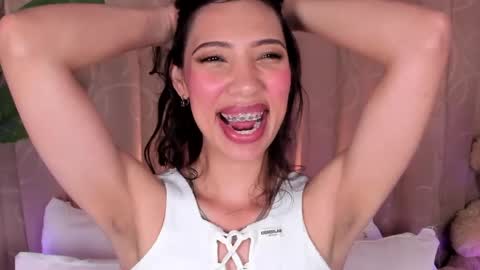 Snapshot of miss_veronica2 chatting on 25, 5, 2026 Miss Veronica online show from 25, 5, 2026