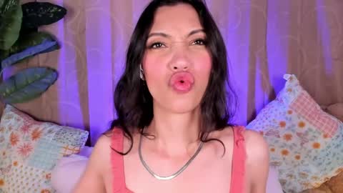 Snapshot of miss_veronica2 chatting on 1, 6, 2026 Miss Veronica online show from 1, 6, 2026