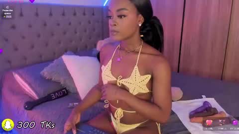 Snapshot of miss_west chatting on 7, 7, 2026 Tay Tay Independent Model online show from 7, 7, 2026